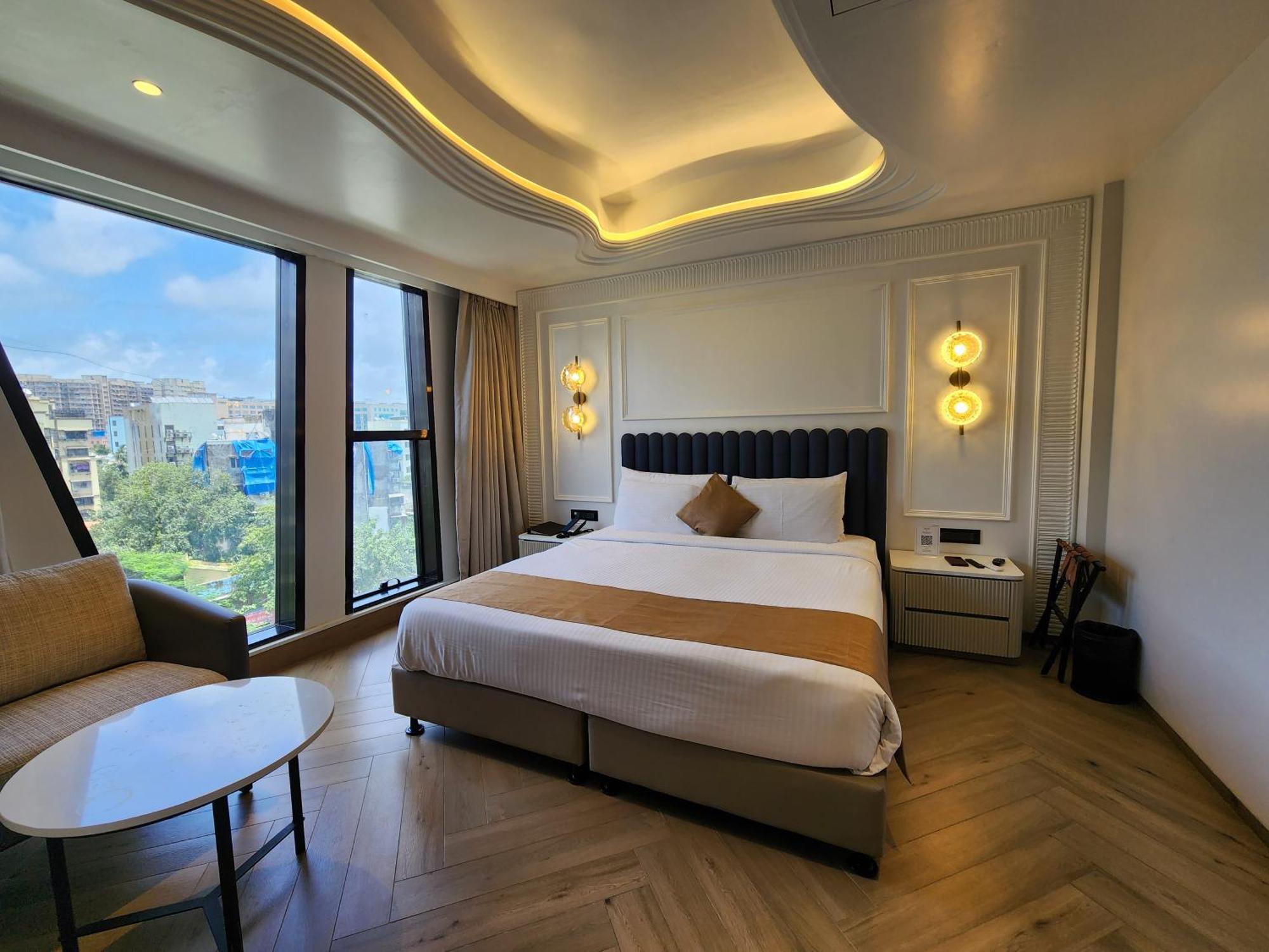 Dragonfly Hotel - The Art Hotel Mumbai Exterior photo