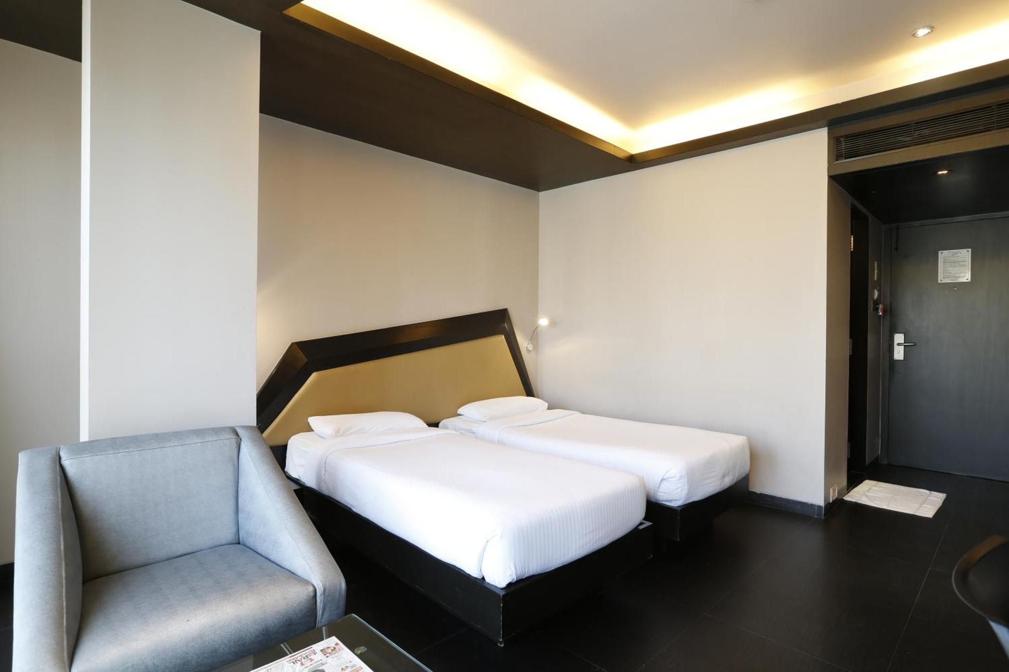 Dragonfly Hotel - The Art Hotel Mumbai Exterior photo