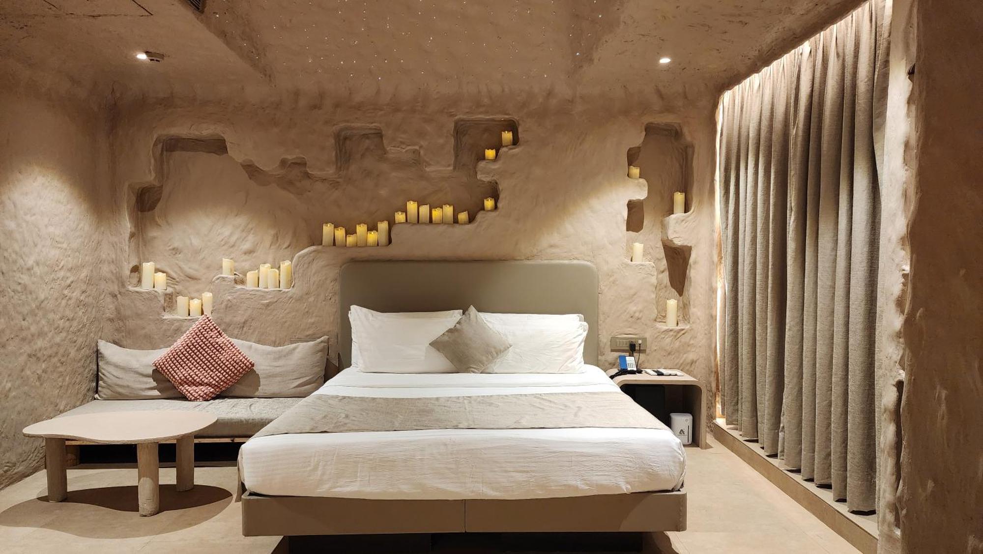 Dragonfly Hotel - The Art Hotel Mumbai Exterior photo