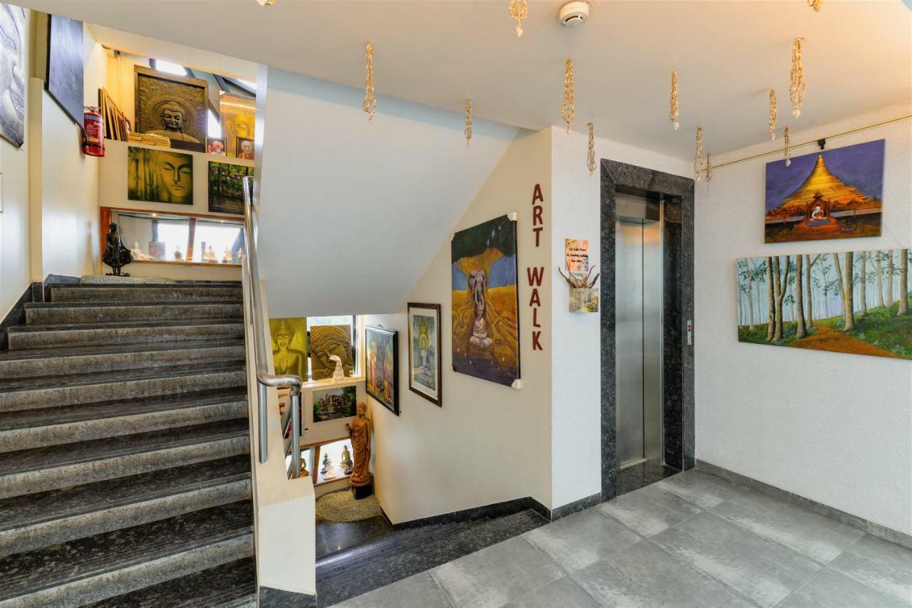 Dragonfly Hotel - The Art Hotel Mumbai Exterior photo